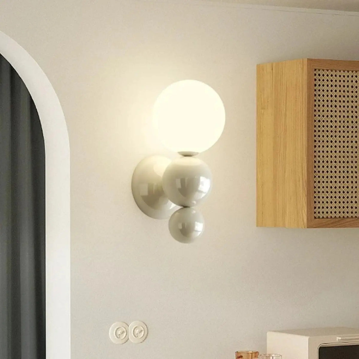 Applique Murale LED en Fer Blanc – Vadan