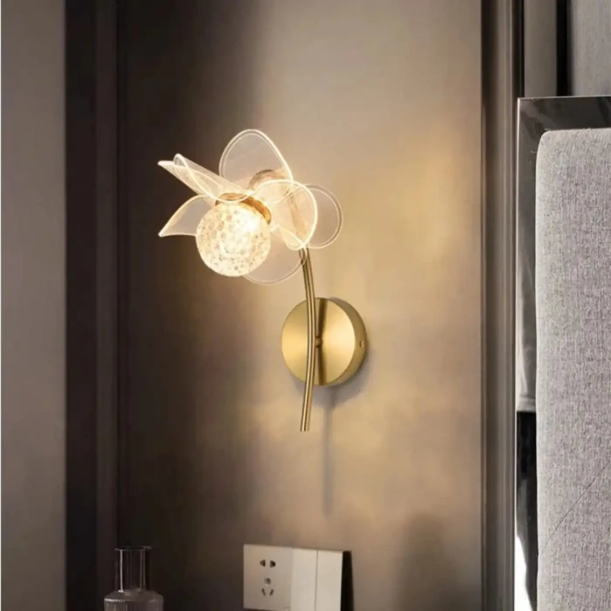 Applique Murale Fleur Transparente Dorée – Keda