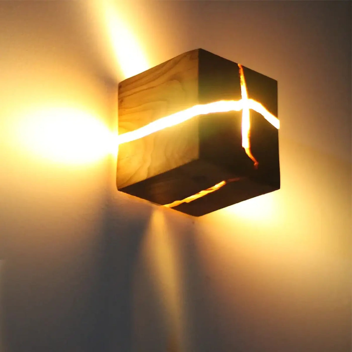 Applique Murale LED en Bois Fissuré – Jévane