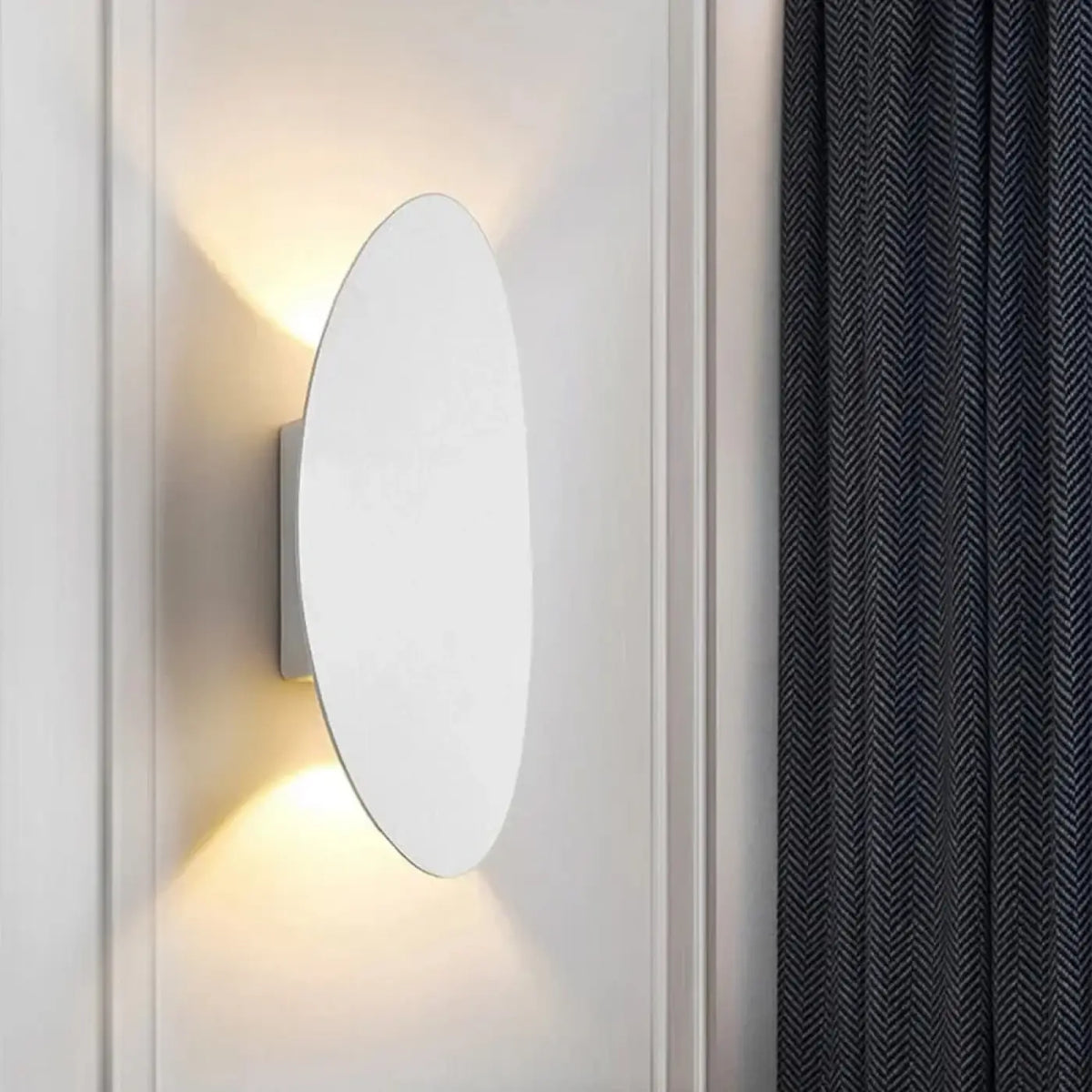 Applique Murale LED Ovale Blanche – Jona