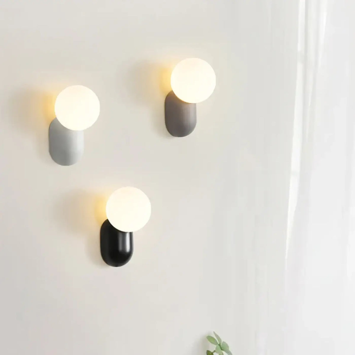 Applique Murale Globe Opale Minimaliste – Devio