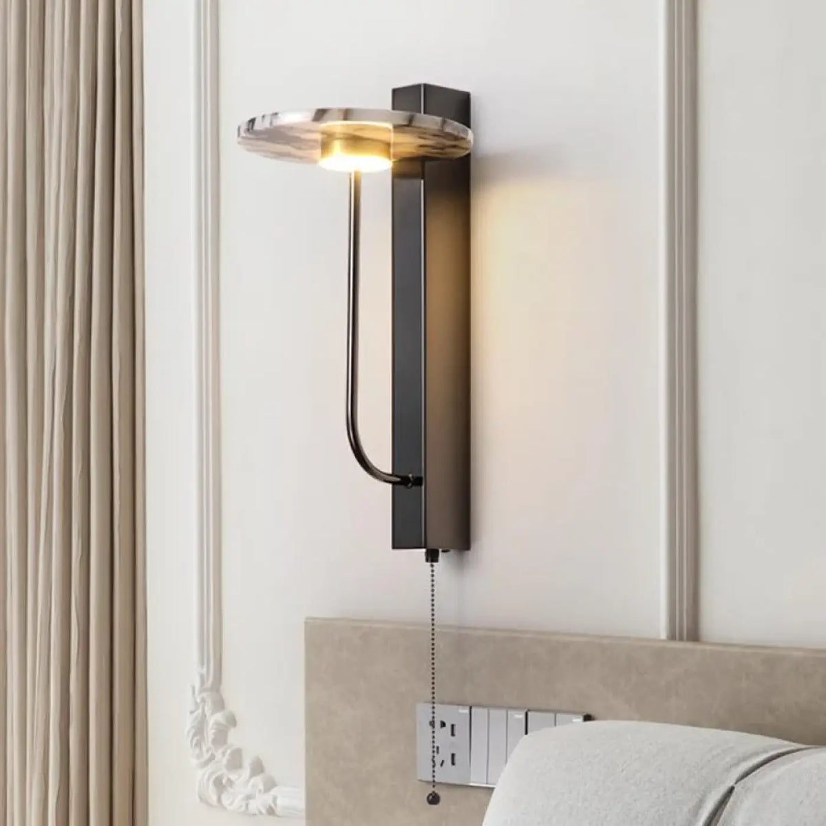 Applique Murale LED Noire Minimaliste – Vélan