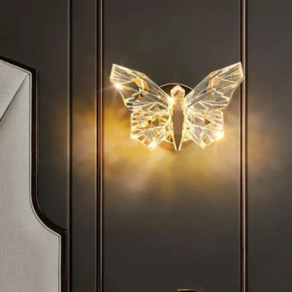Applique Murale Papillon en Cristal – Zoline