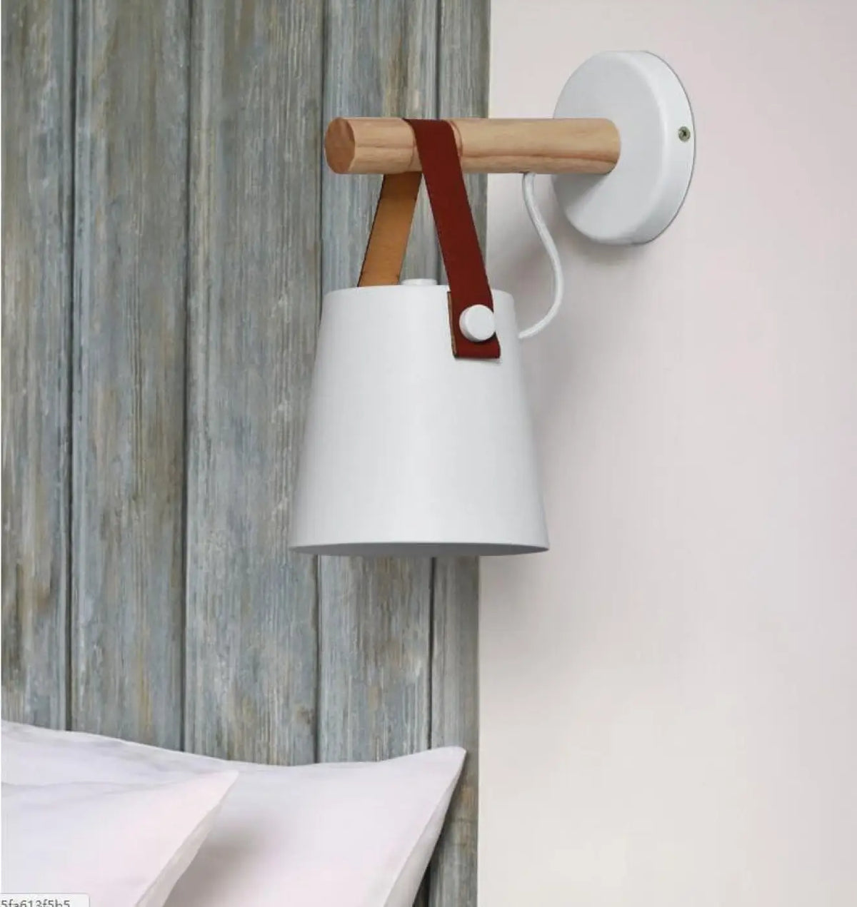Applique Murale Scandinave en Bois – Rimon