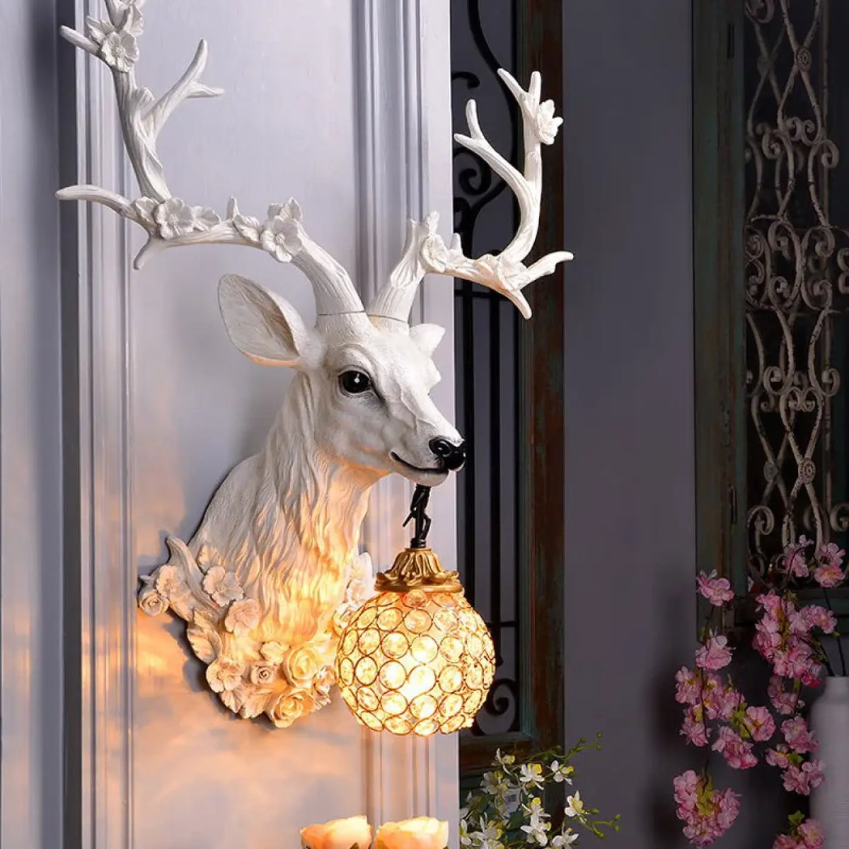 Applique Murale Tête de Cerf Florale – Binia
