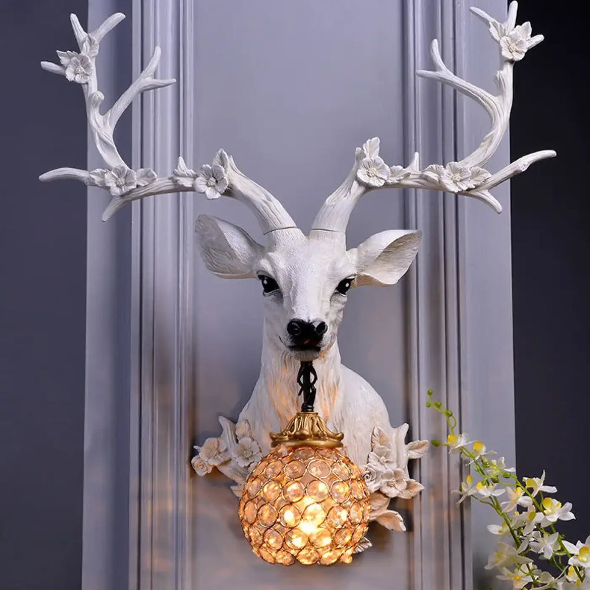 Applique Murale Tête de Cerf Florale – Binia