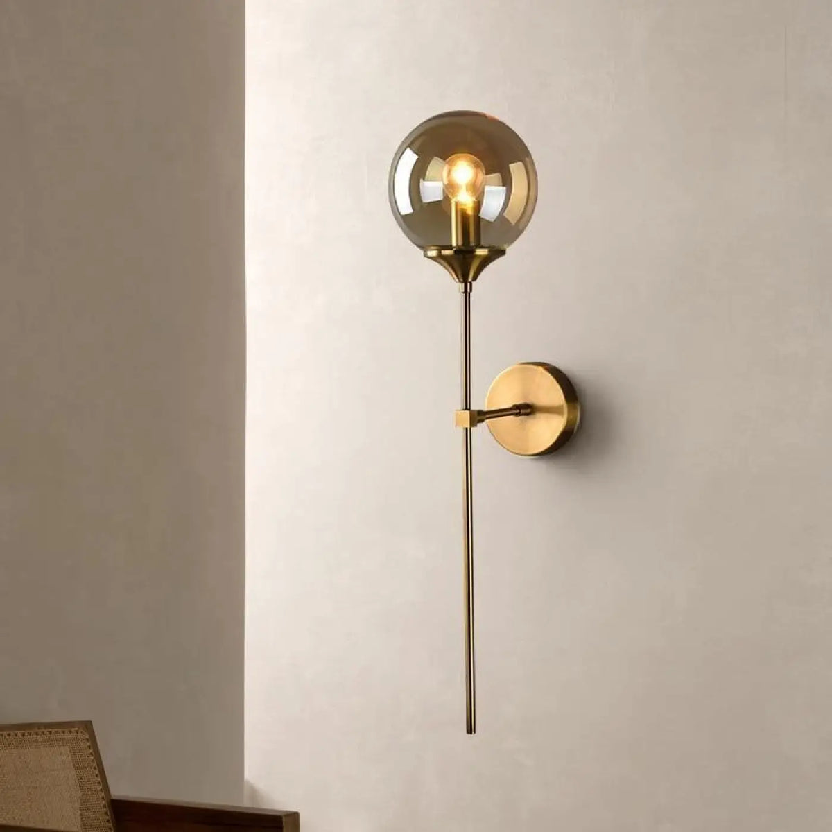 Applique Murale en Verre Fumé – Mosan