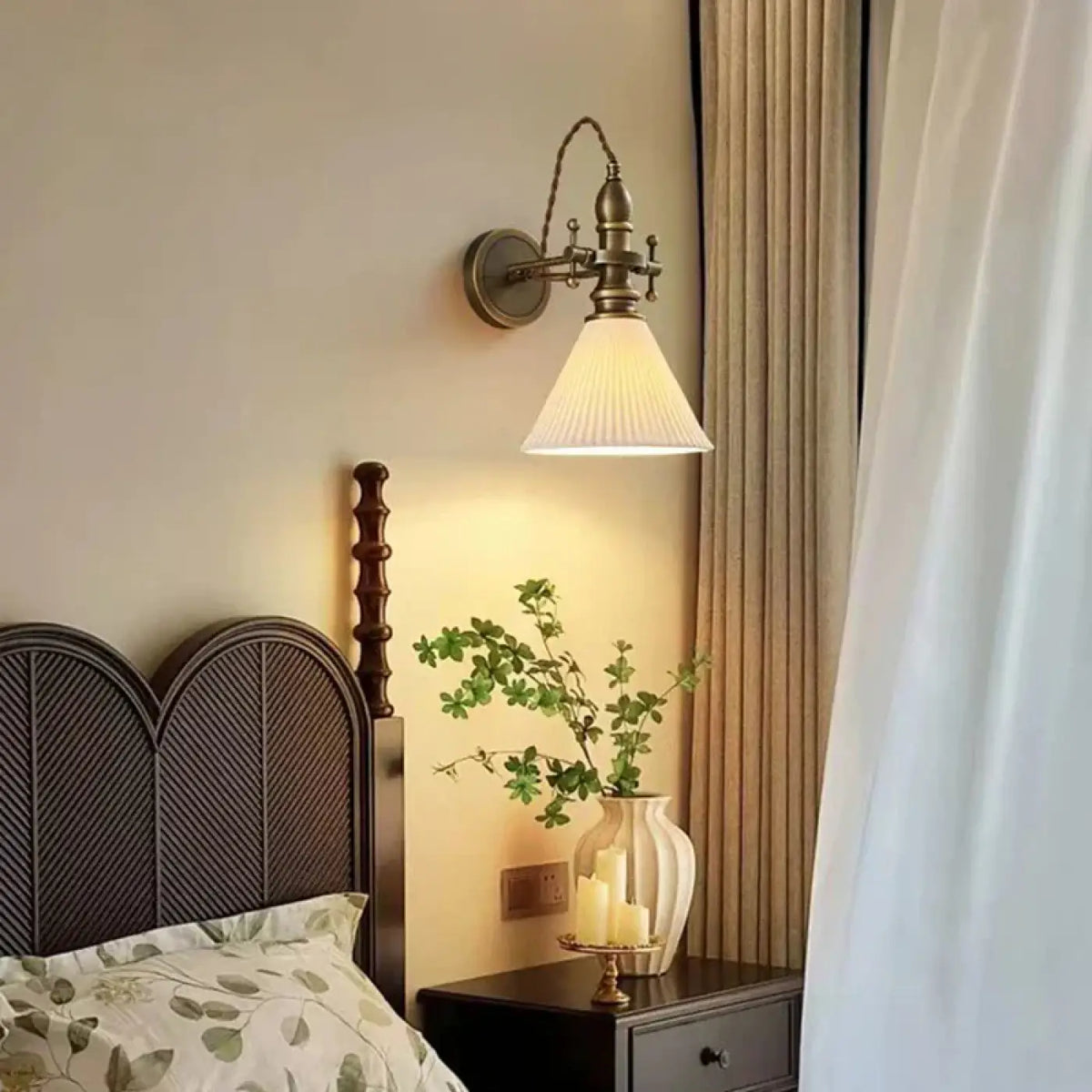 Applique Murale Vintage Verre et Laiton – Vémon