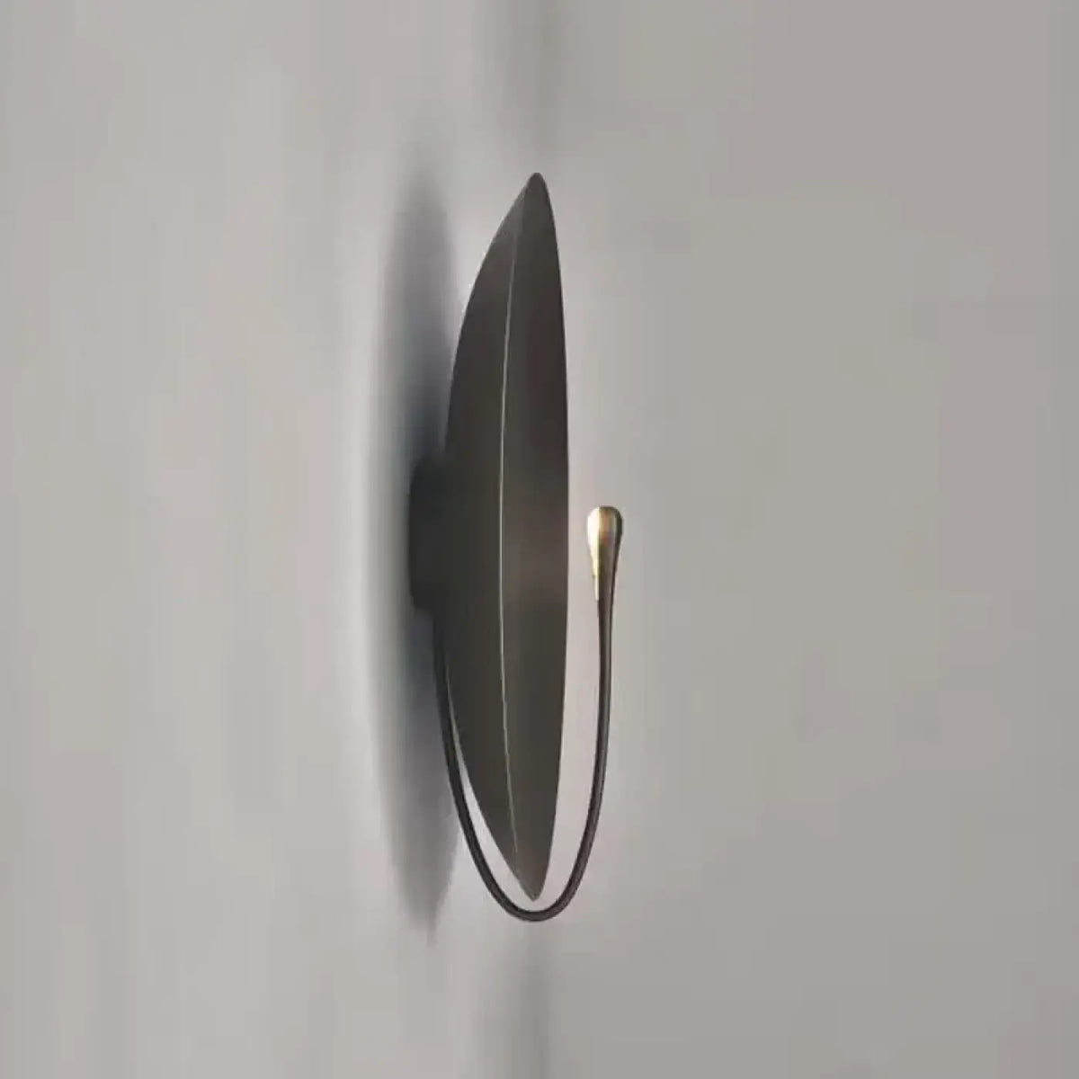 Applique Murale en Aluminium Teinté – Niris
