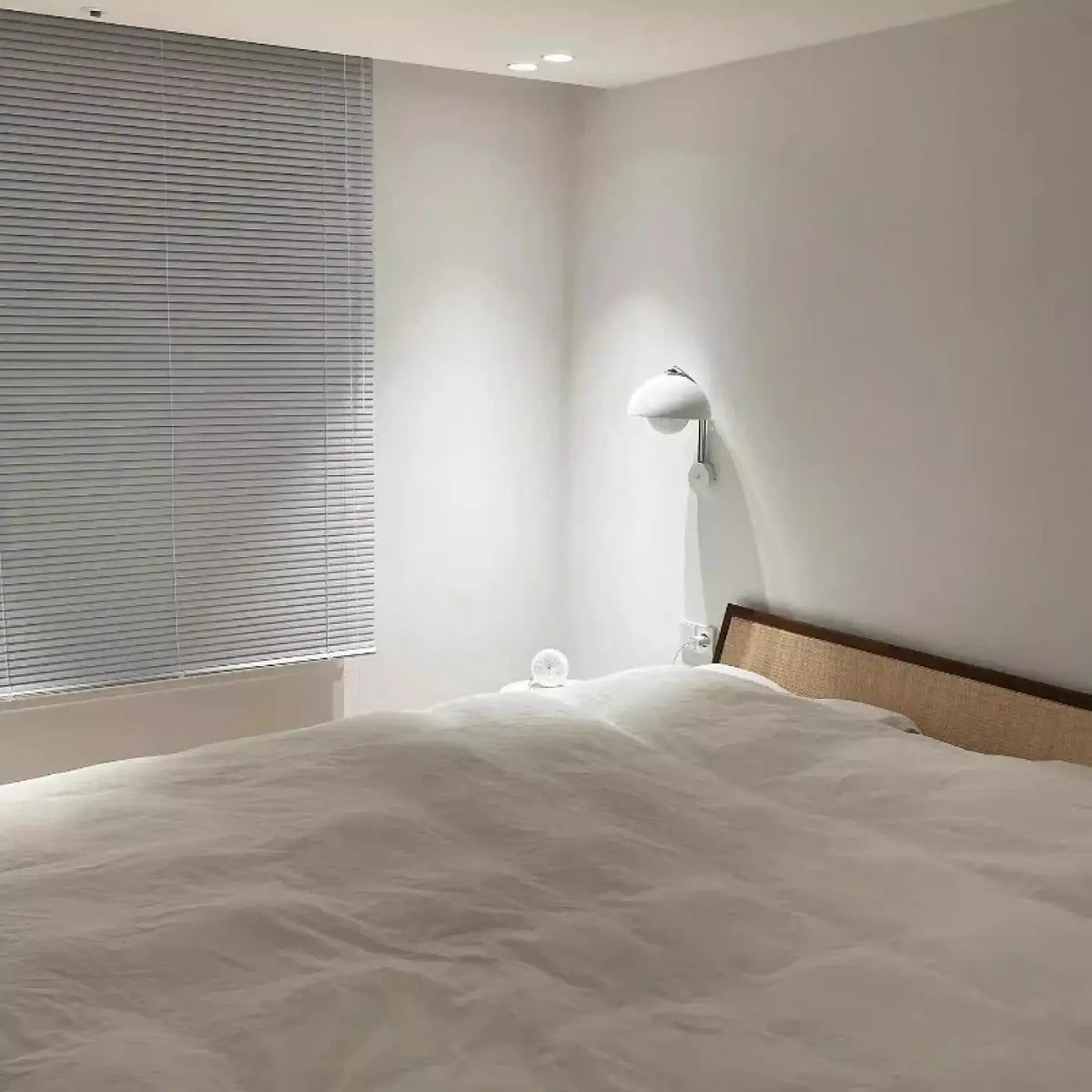 Applique Murale Minimaliste Chic – Loman