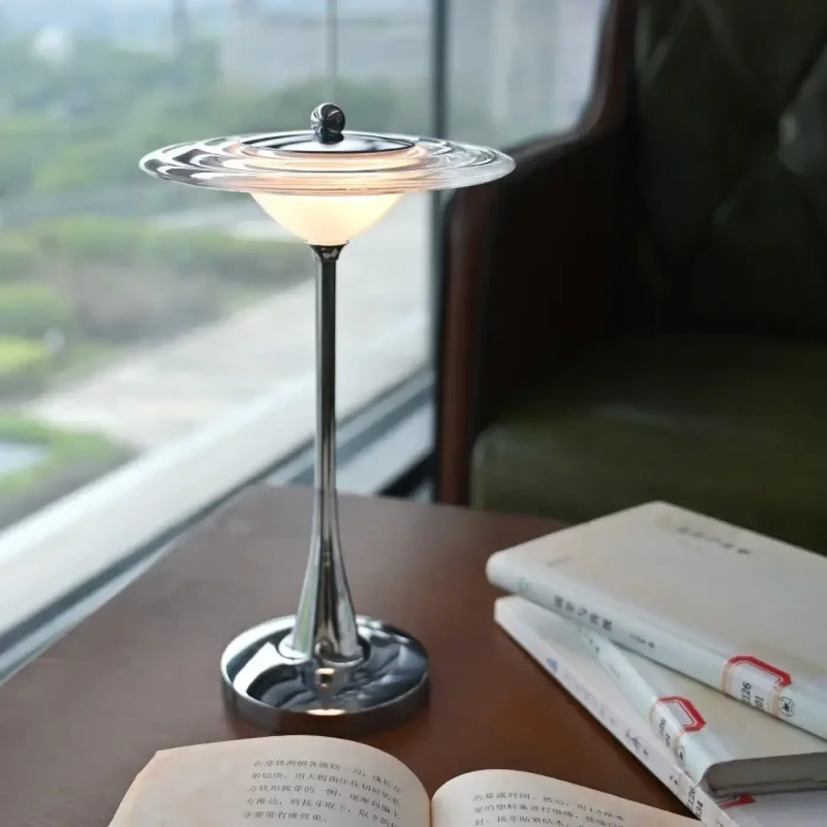 Lampe de Chevet OVNI Futuriste – Nisio