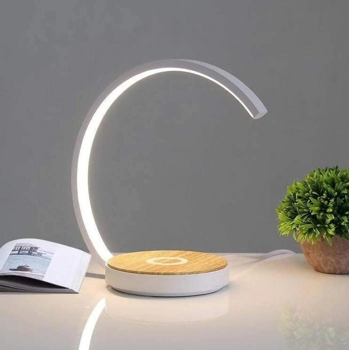 Lampe de Chevet LED Design – Madette