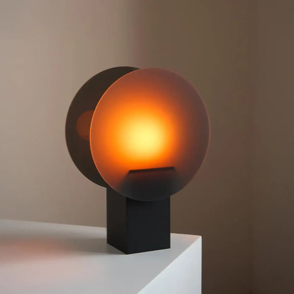 Lampe de Chevet à Lumière Ambrée – Baran