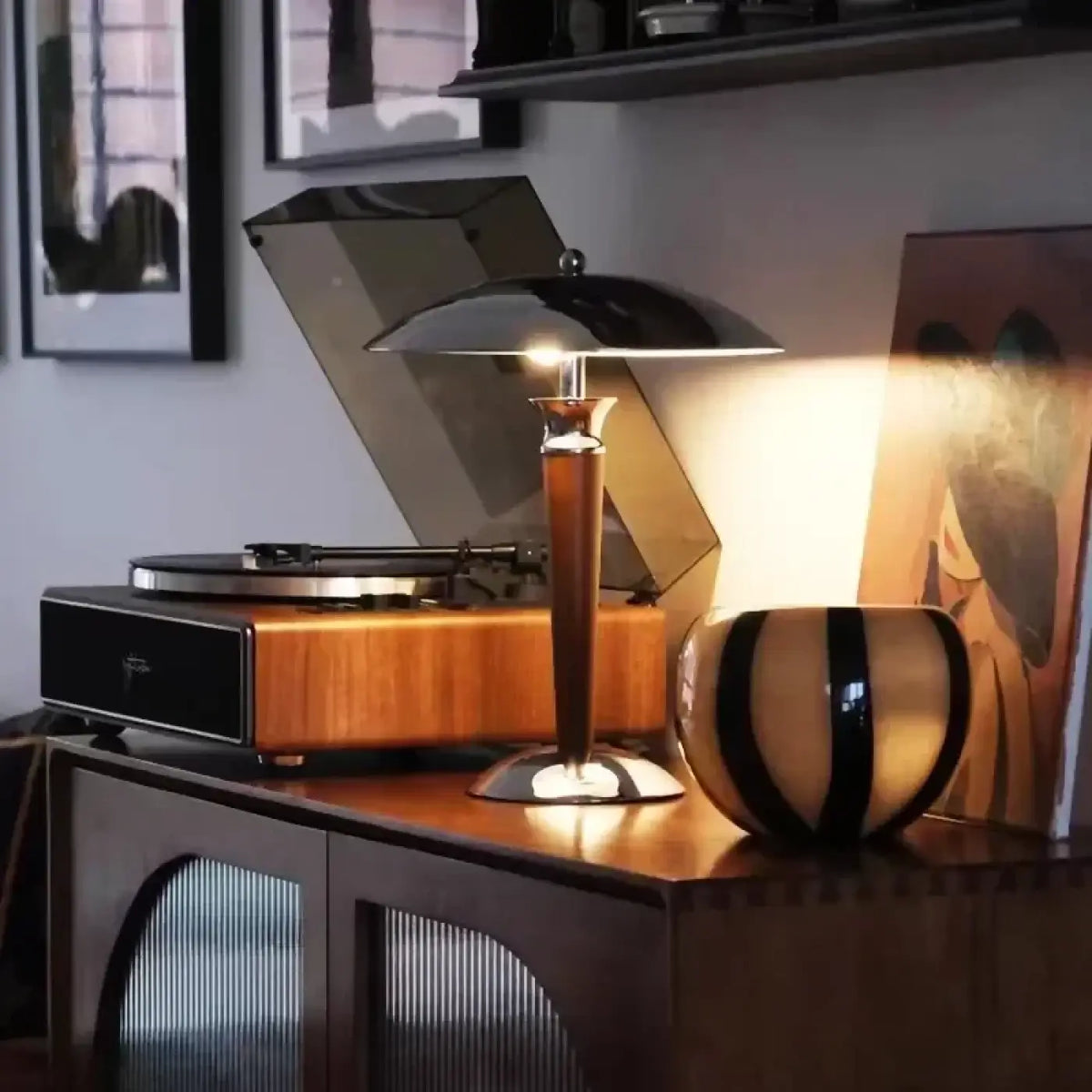 Lampe de Chevet Moderne Épurée – Lésan