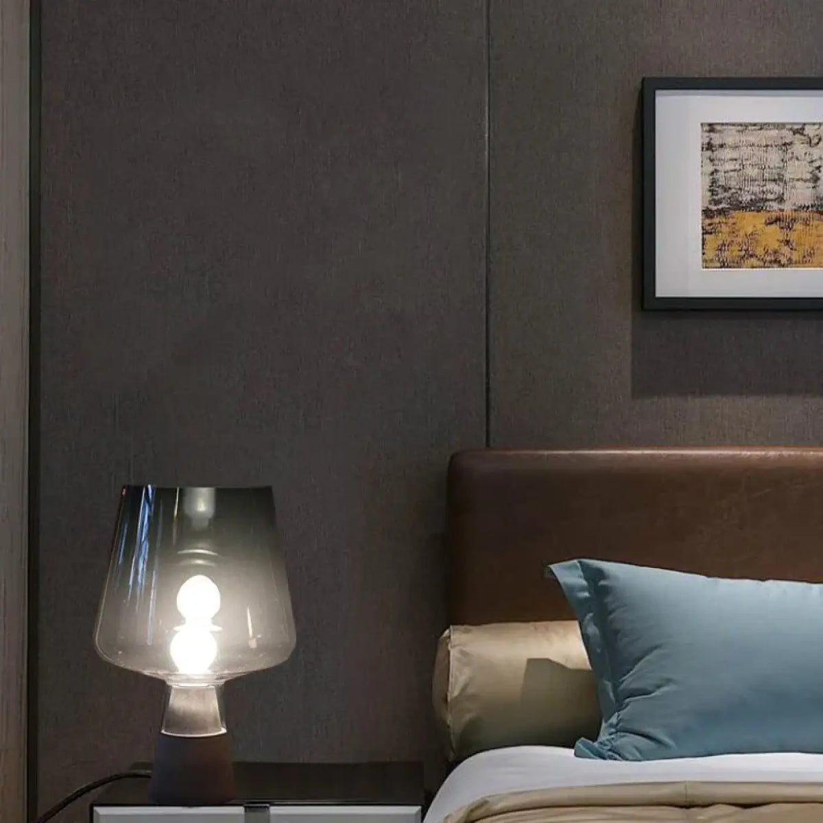 Lampe de Chevet Sculpturale Translucide – Edio