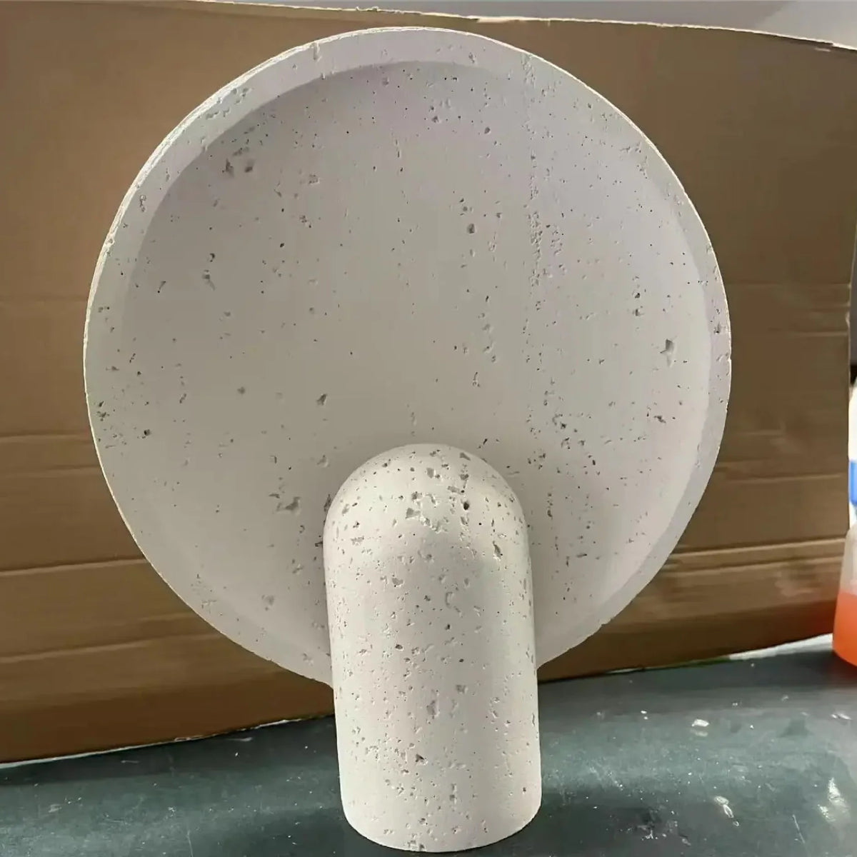 Lampe de Chevet Sculpturale en Résine – Roselle