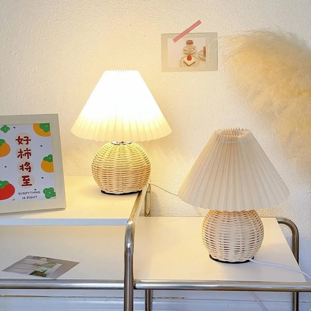 Lampe à Poser en Rotin Tressé – Bivon