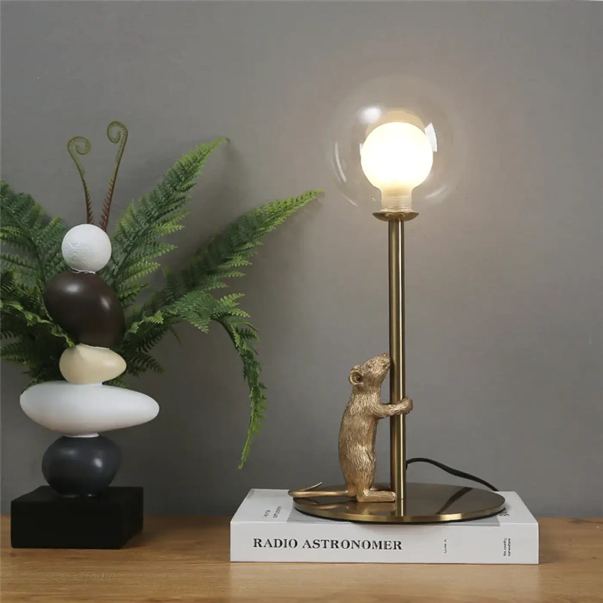 Lampe Souris à Globe en Verre – Liran