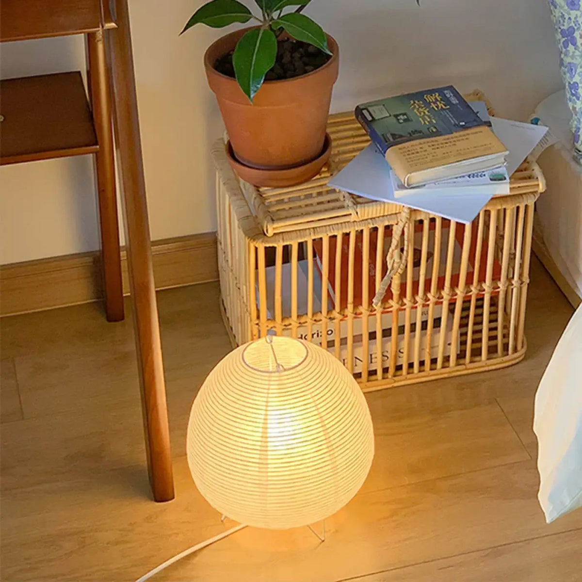 Lampe à Poser Blanche Design – Vemane