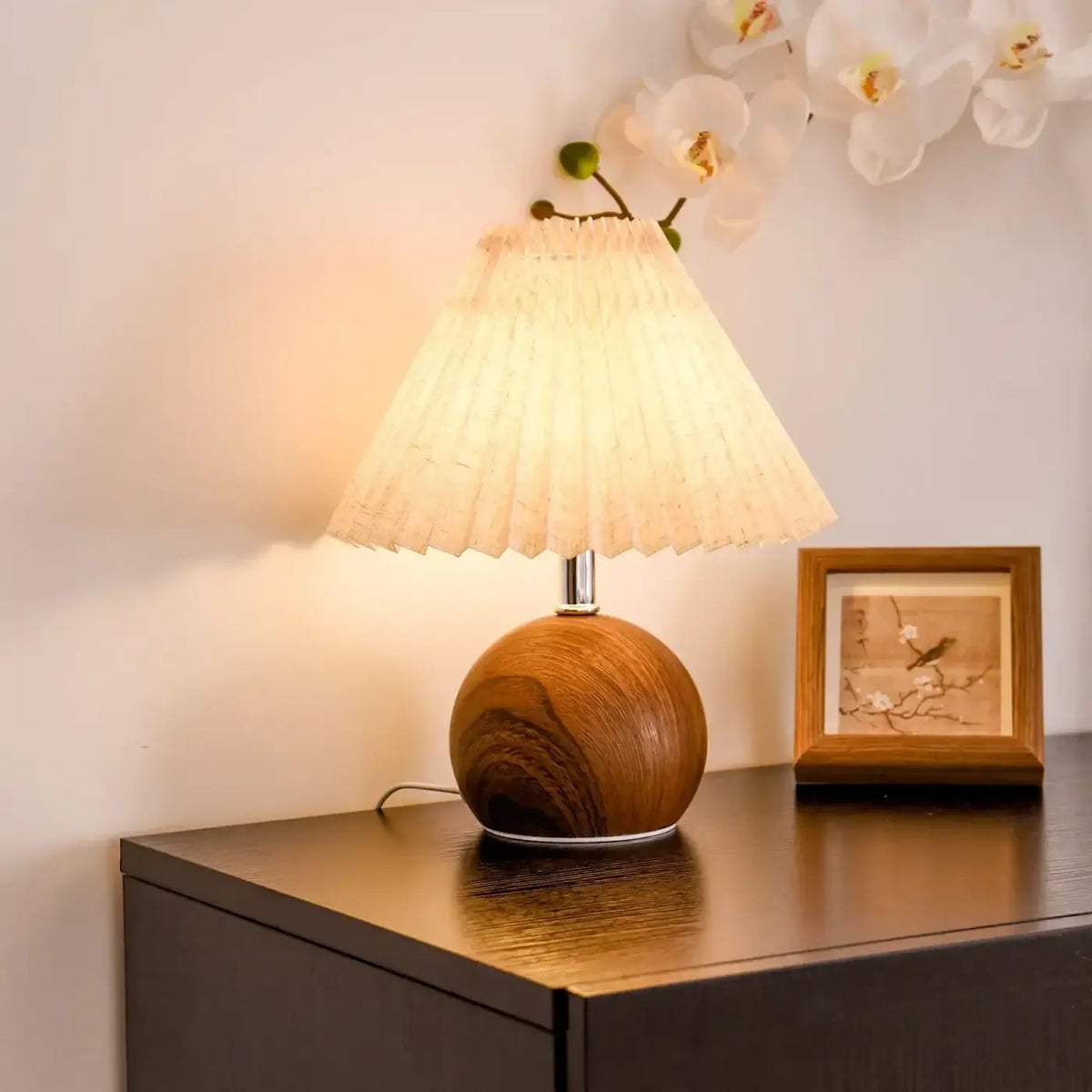Lampe en Bois Abat-jour Plissé – Mévon