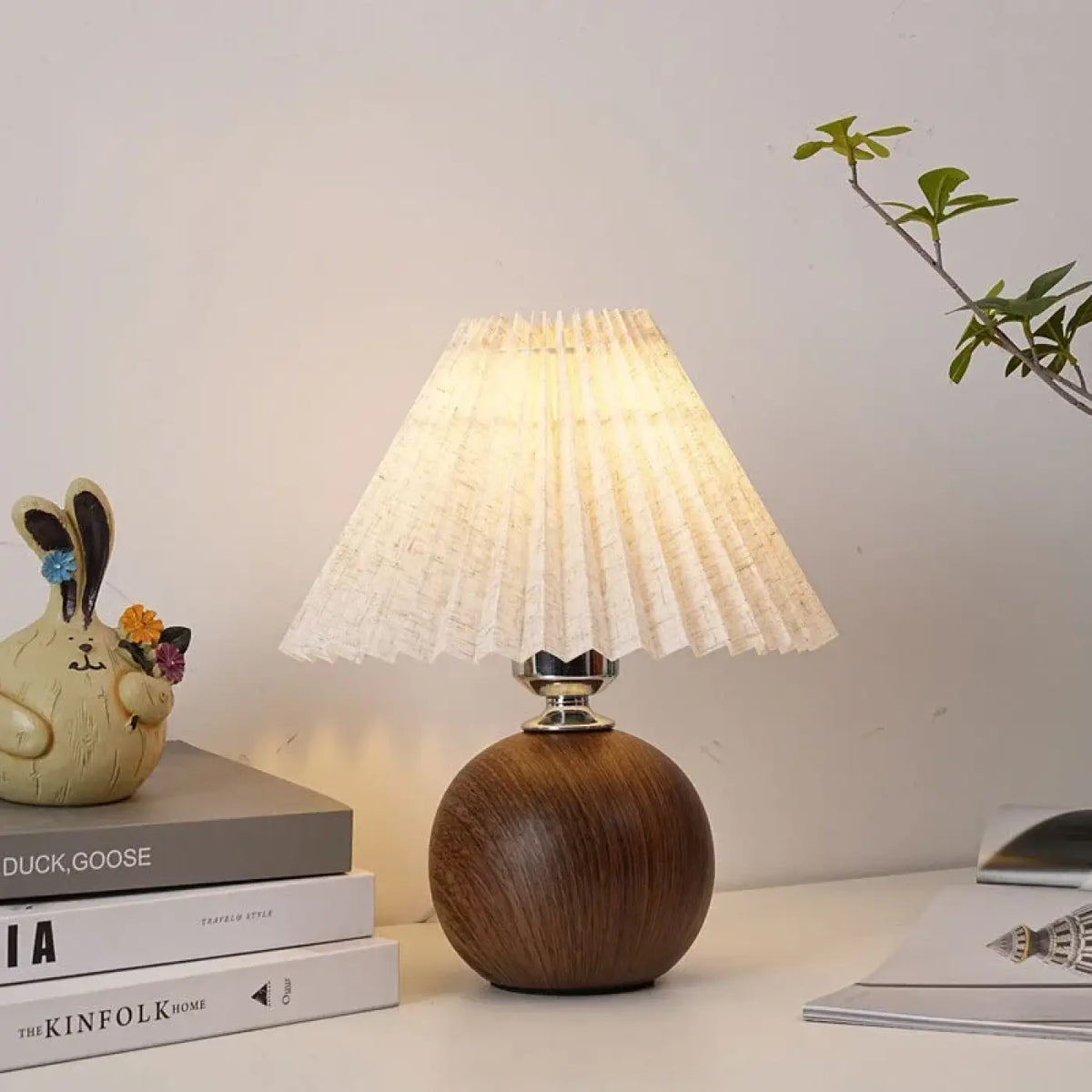 Lampe en Bois Abat-jour Plissé – Mévon