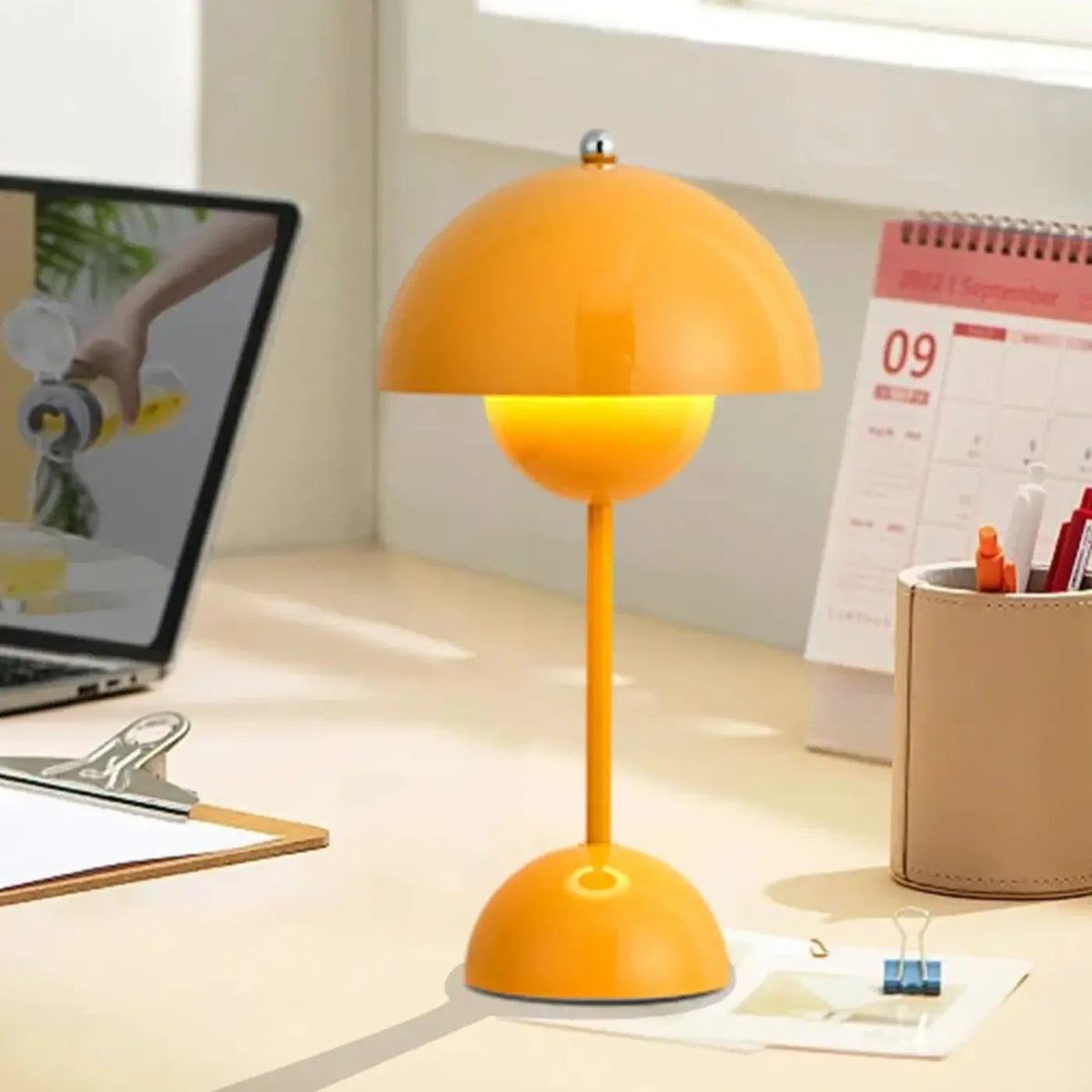 Lampe Colorée à Diffuseur Sphérique – Zérel