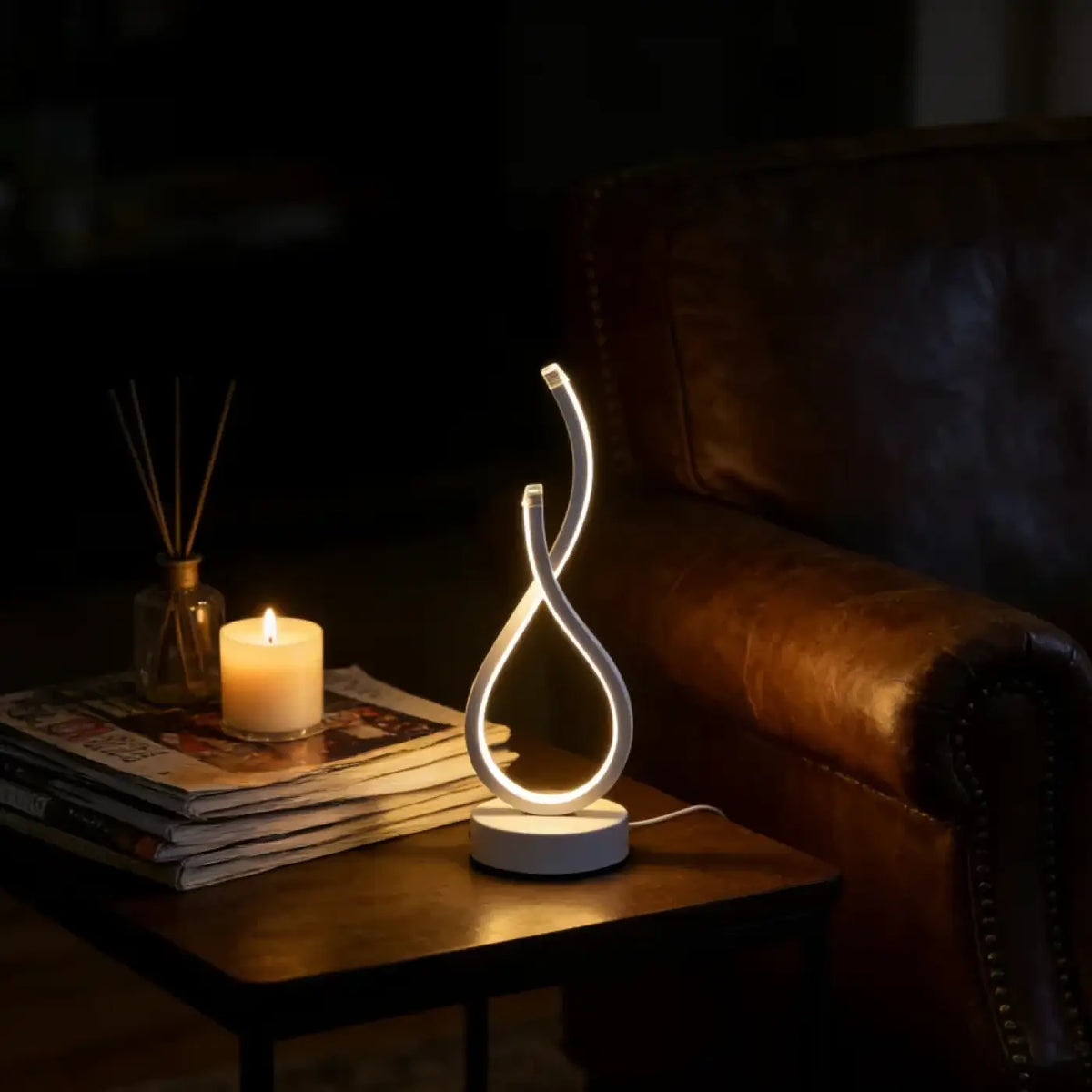 Lampe à Poser Boucle Lumineuse – Tosette