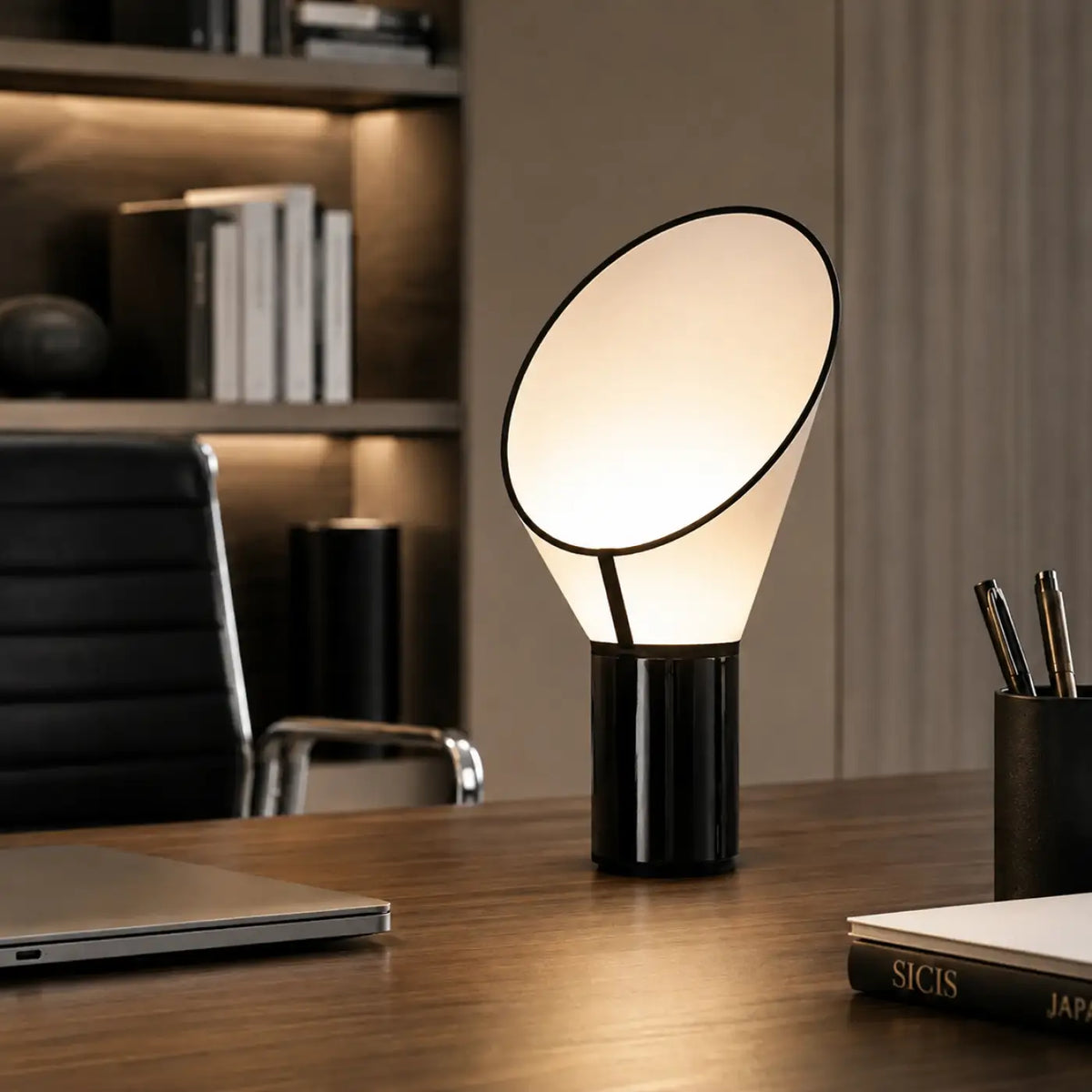 Lampe Géométrique Diffuseur Incliné – Nirelle