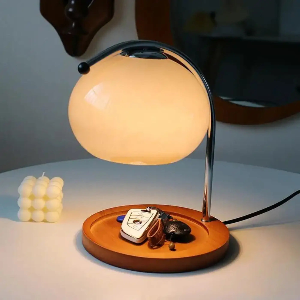 Lampe Globe en Verre et Bois – Fesel