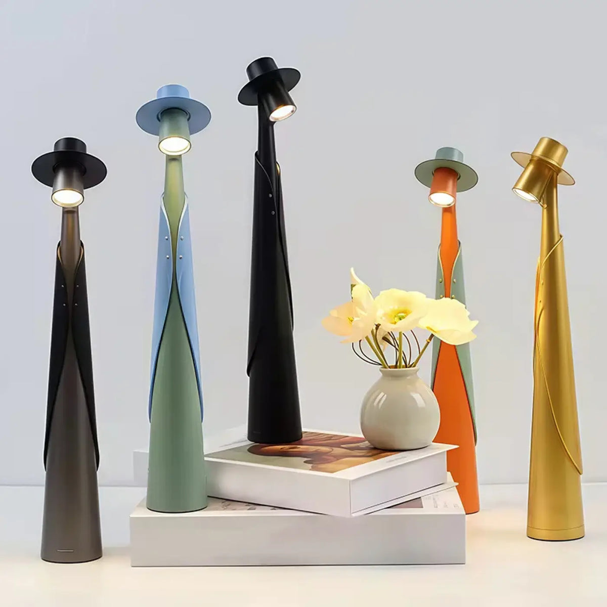 Lampe à Poser avec Chapeau Décoratif – Zadel