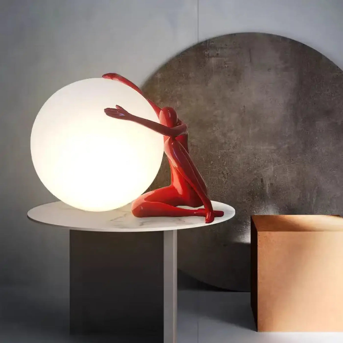 Lampe Silhouette Enlacée et Sphère – Téno