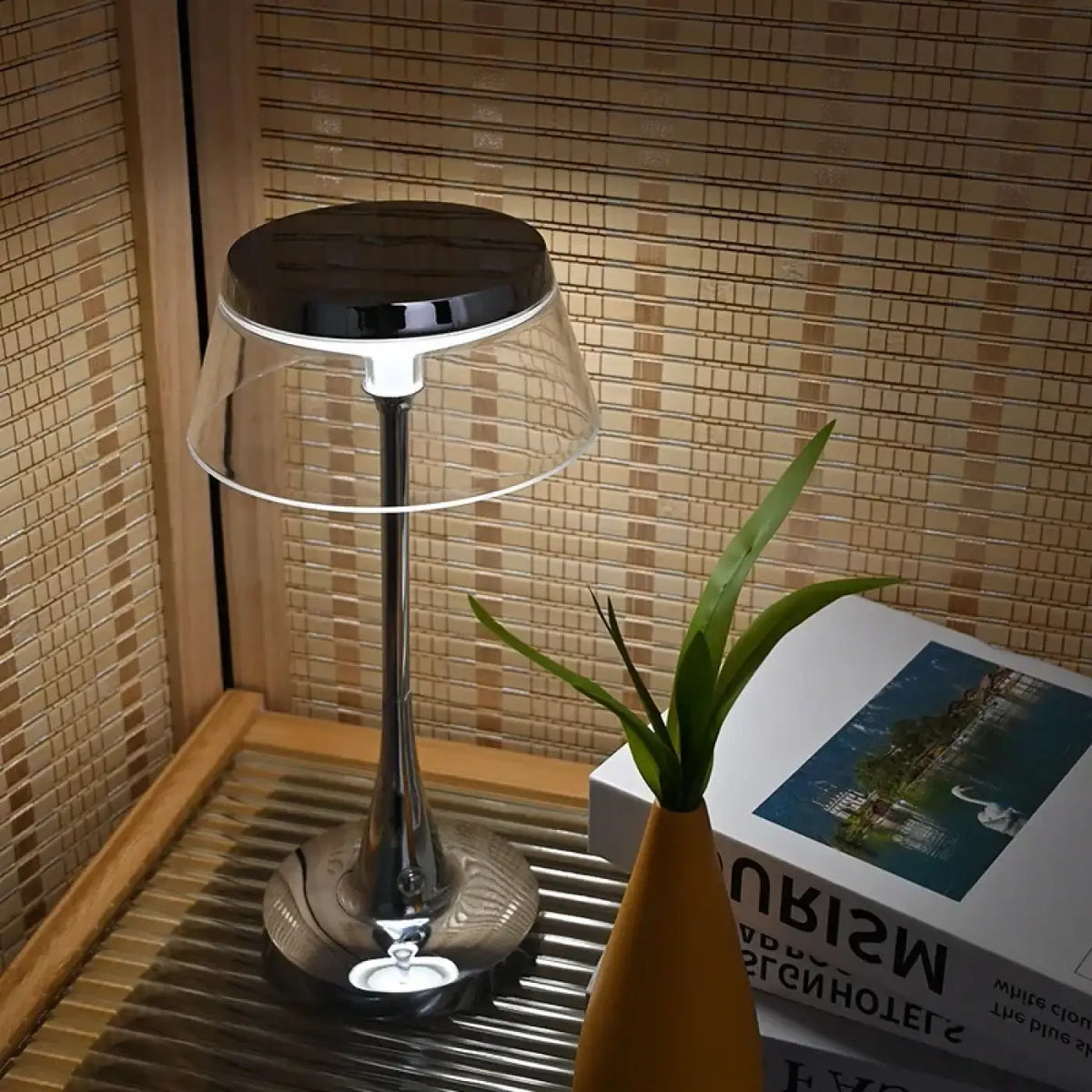 Lampe de Table LED Chromée Transparente – Zénis