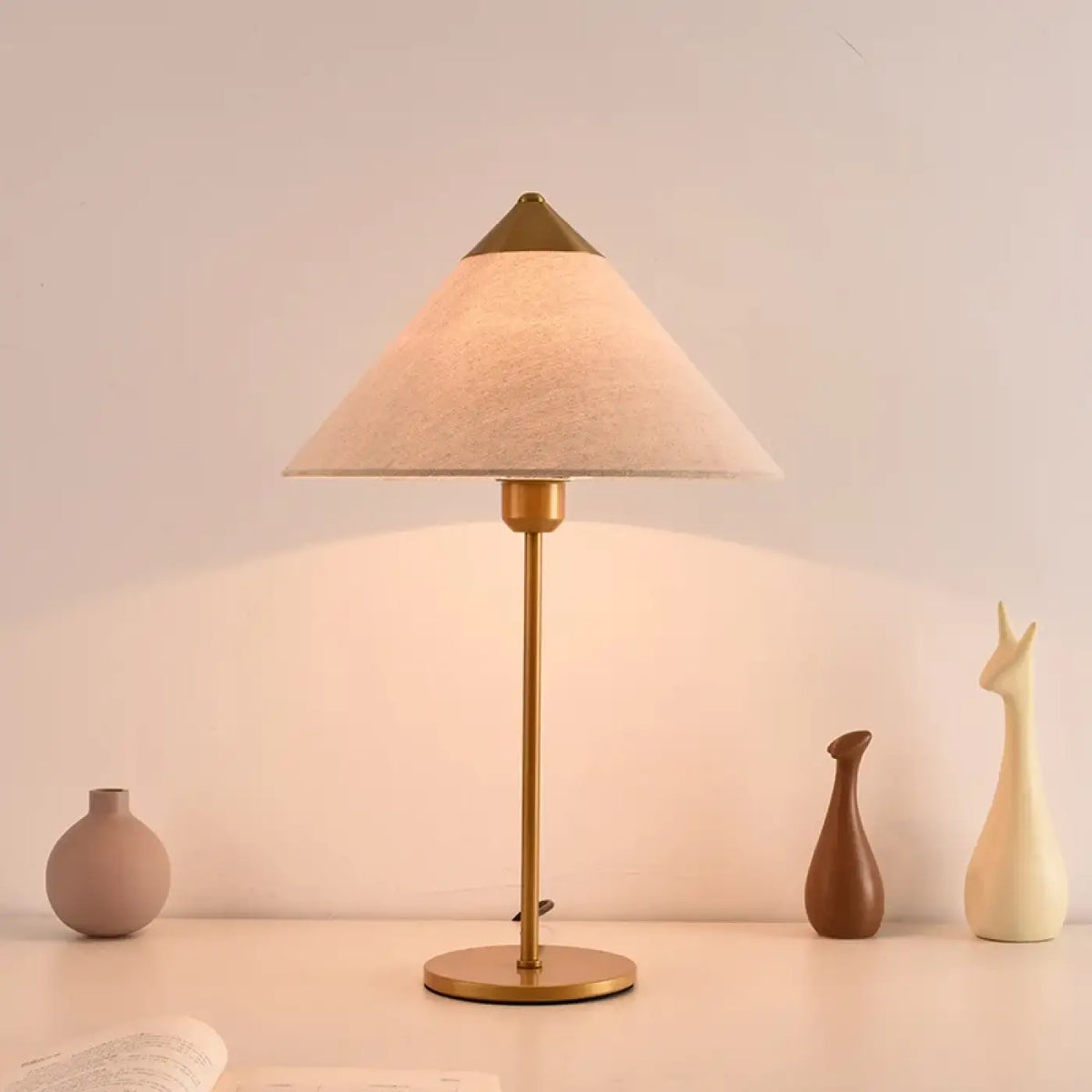 Lampe à Poser Base Dorée – Maline