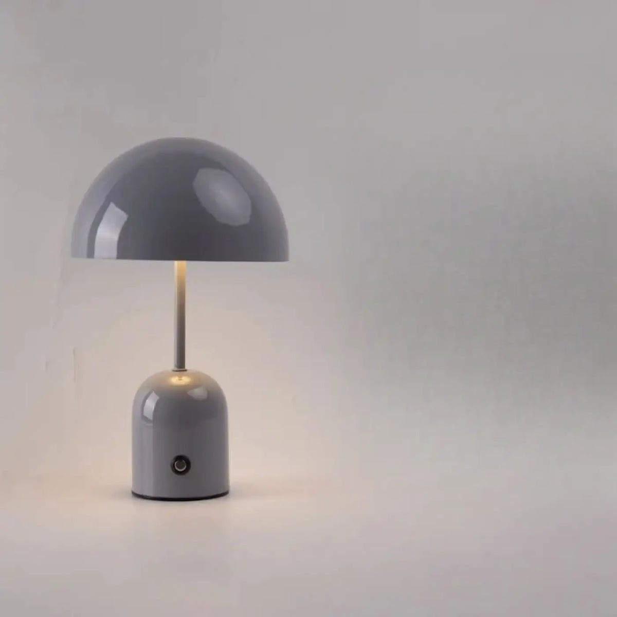 Lampe en Métal Abat-jour Demi-Sphère – Salane
