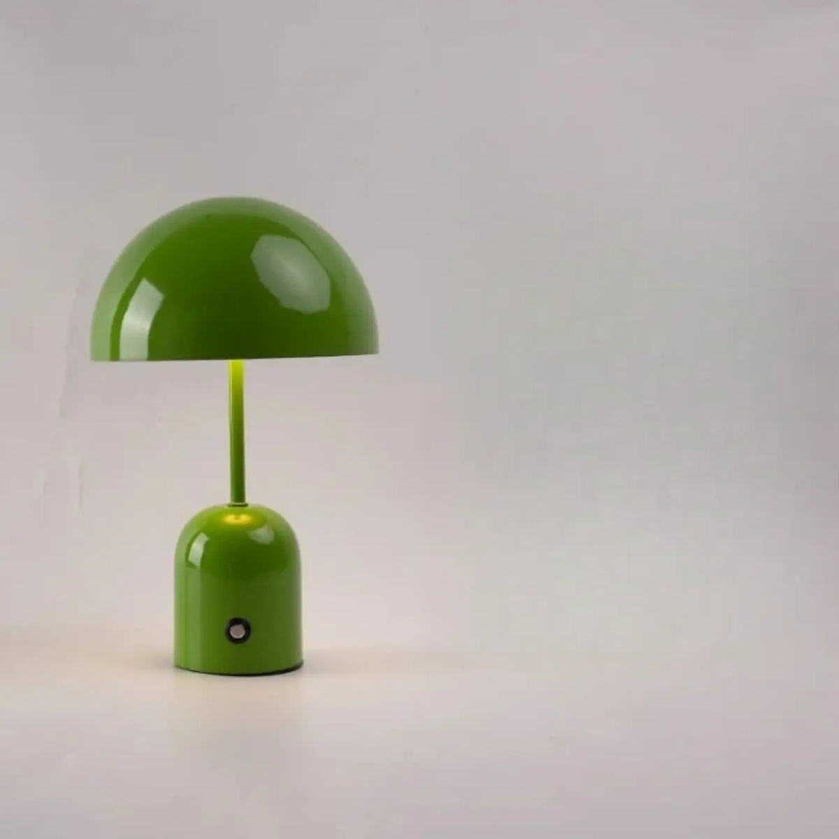 Lampe en Métal Abat-jour Demi-Sphère – Salane