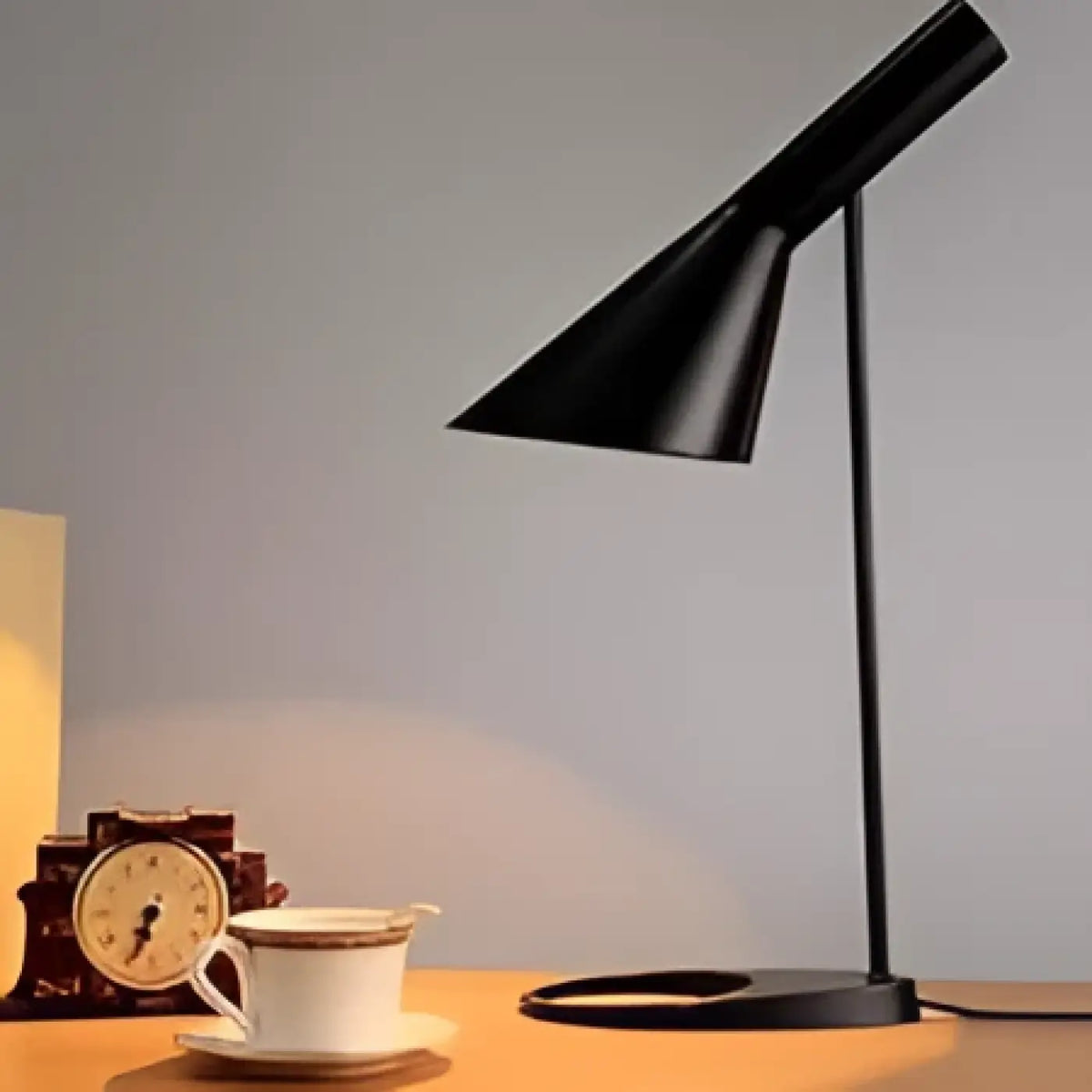 Lampe à Poser Scandinave Abat-jour Fuselé – Kavane