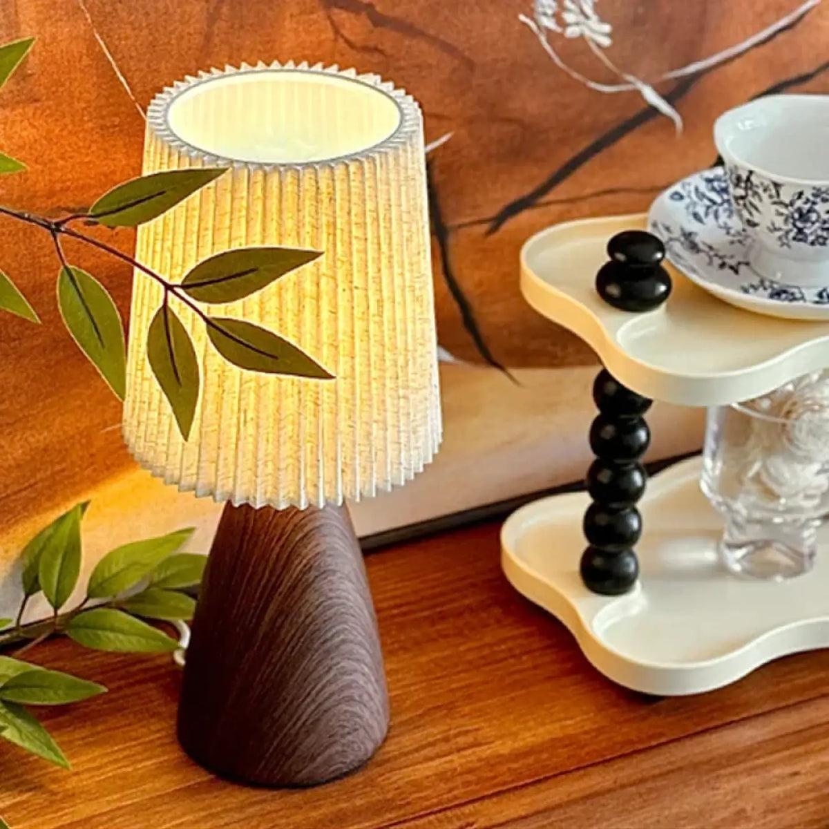 Lampe Tissu Plissé et Bois – Zasine