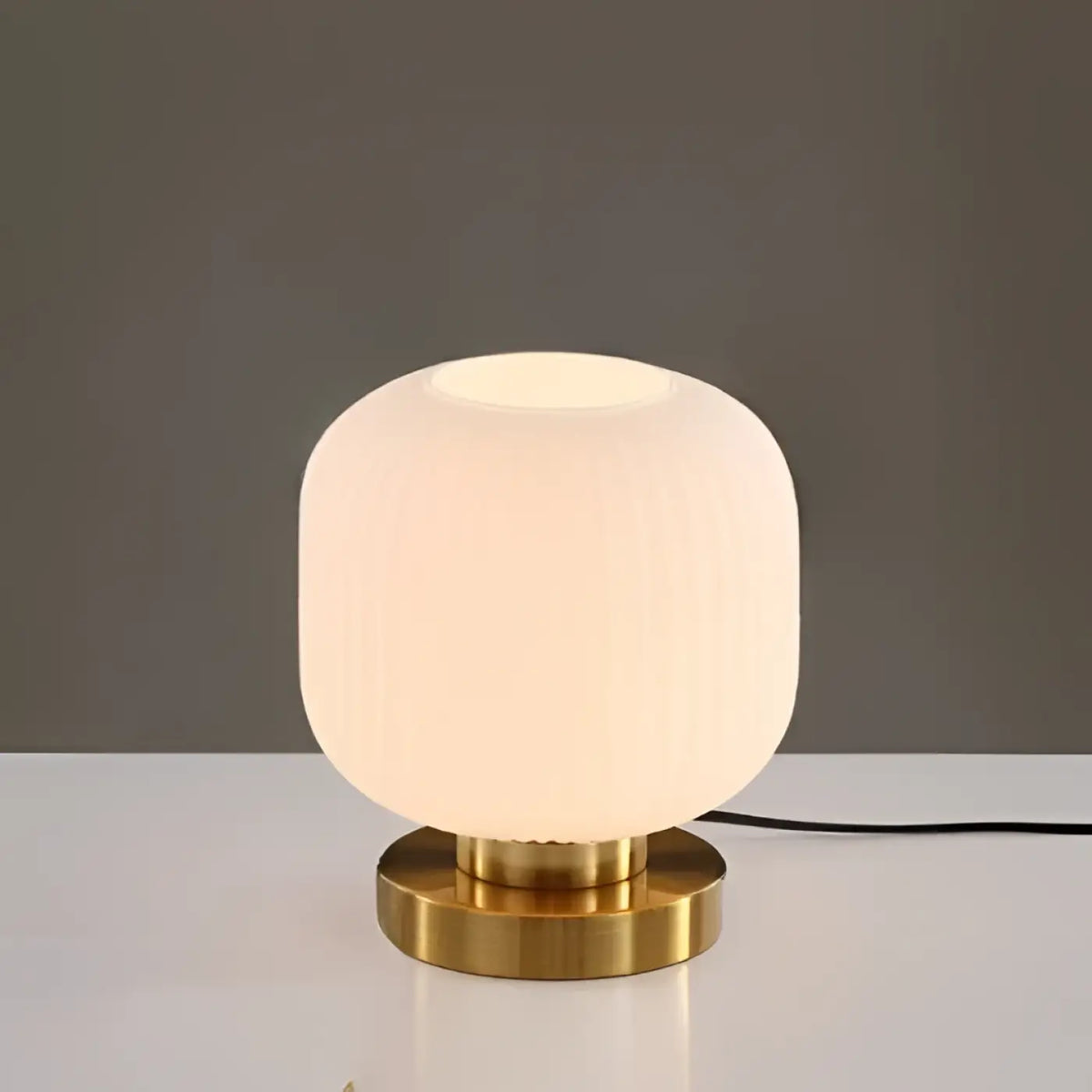 Lampe en Verre Base Dorée – Midon