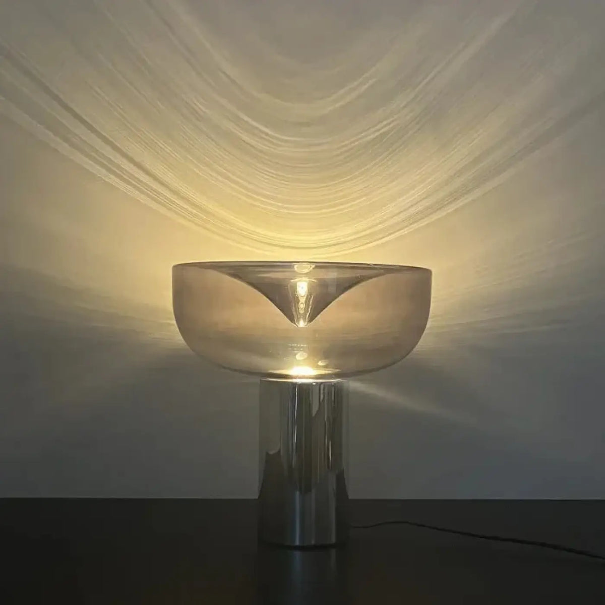 Lampe à Poser en Verre Fumé – Seron