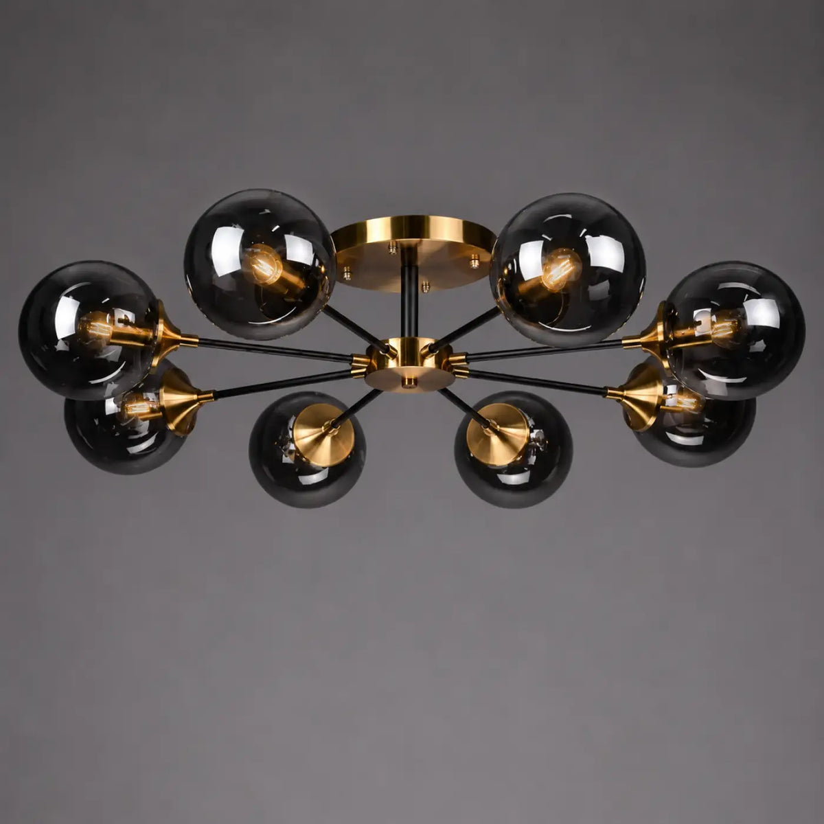 Plafonnier à Branches en Métal et Globes de Verre – Vasette