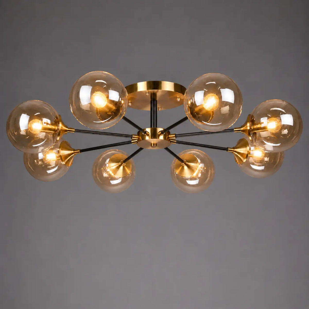 Plafonnier à Branches en Métal et Globes de Verre – Vasette