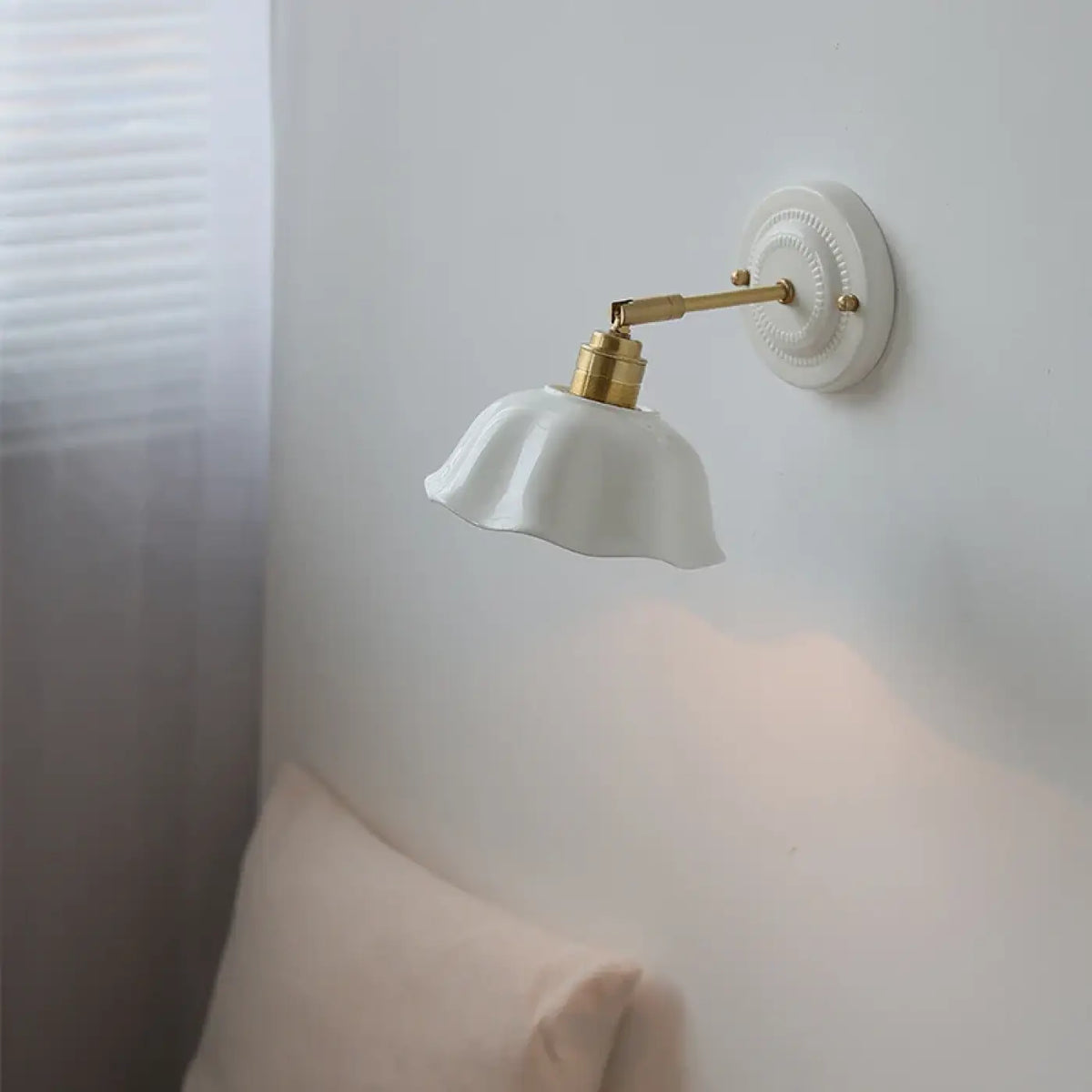 Petite Applique Murale Effet Céramique – Famane