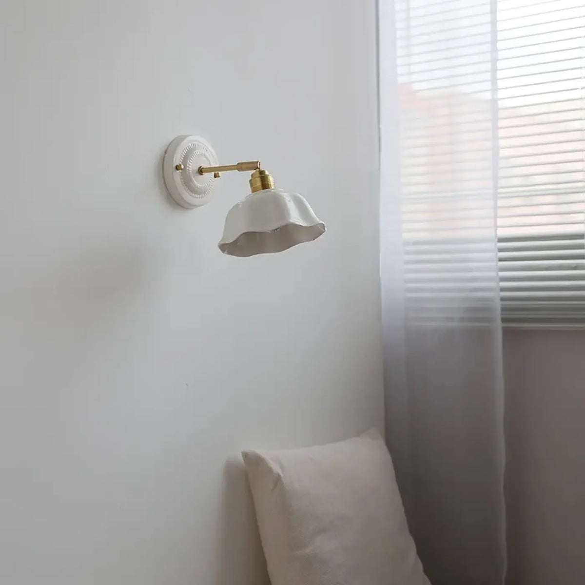 Petite Applique Murale Effet Céramique – Famane