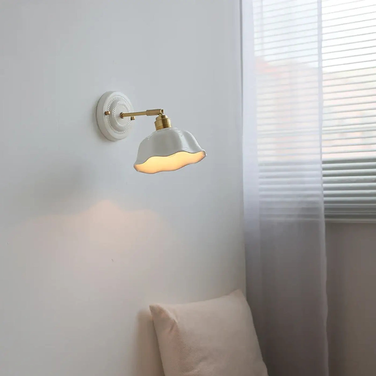 Petite Applique Murale Effet Céramique – Famane