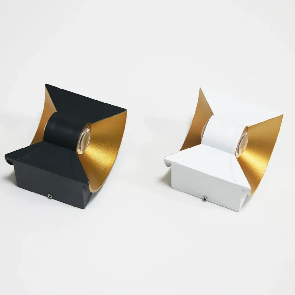 Applique Extérieure Incurvée en Aluminium – Merel