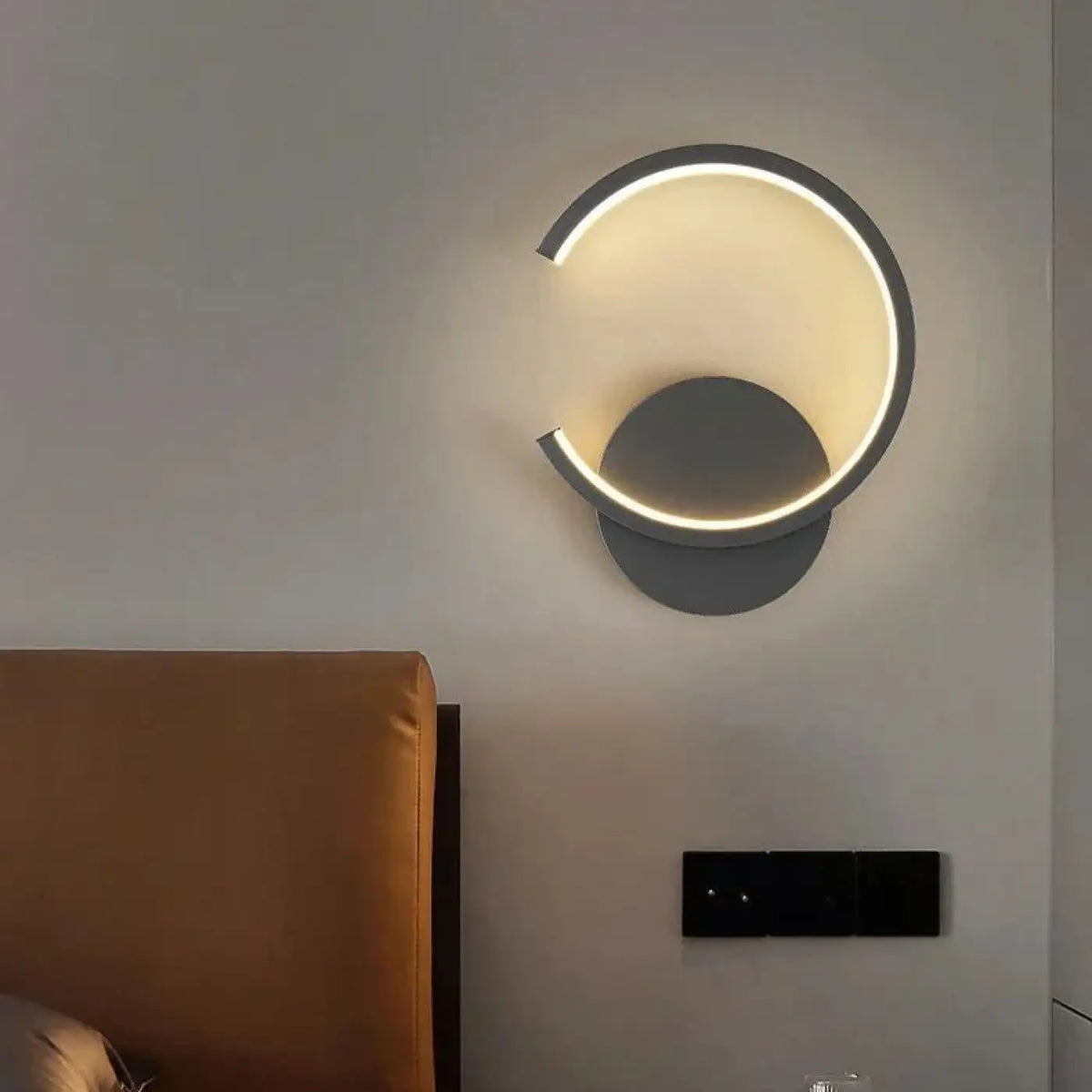 Petite Applique Murale LED Arc de Cercle – Jérette