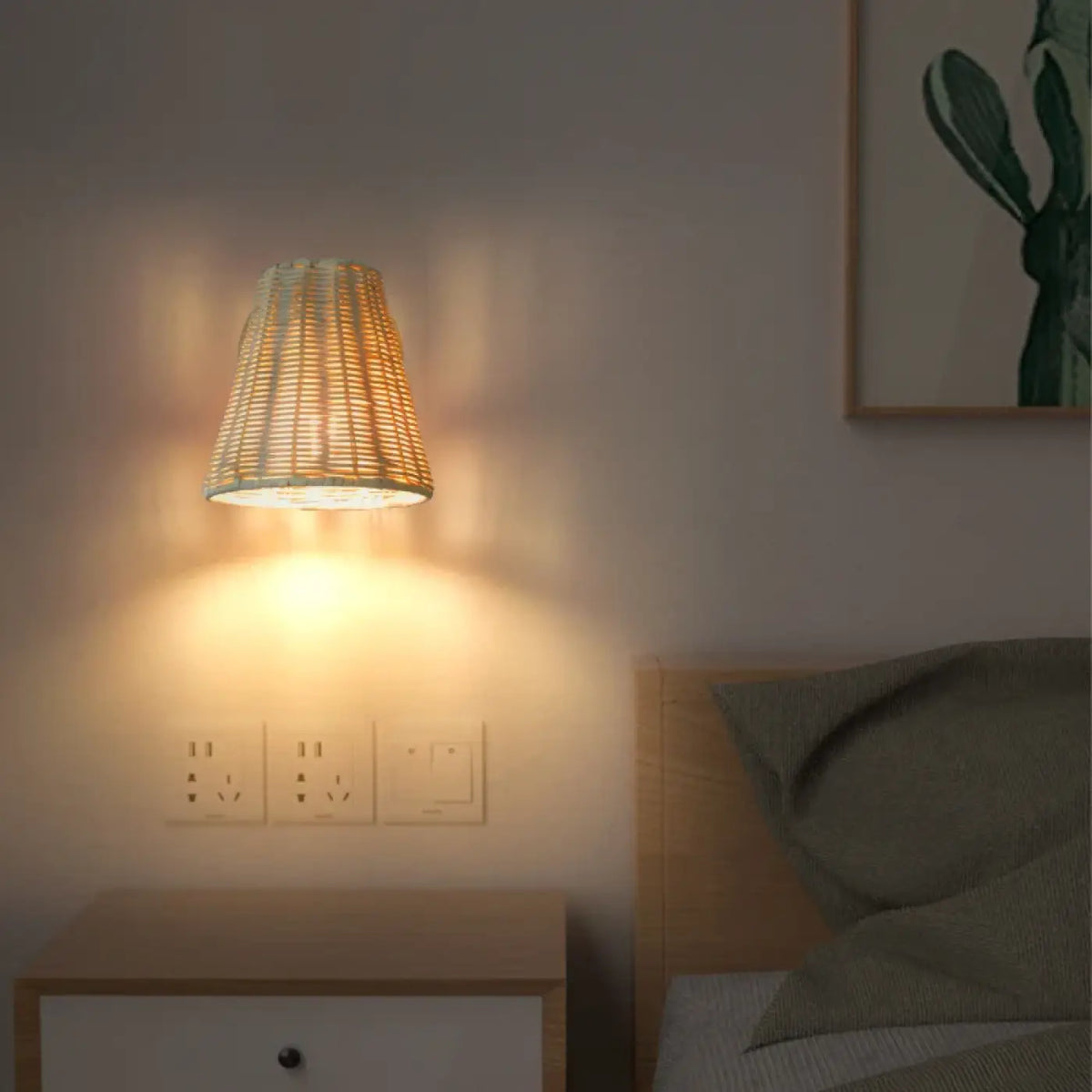 Petite Applique Murale en Rotin Clair – Kovelle