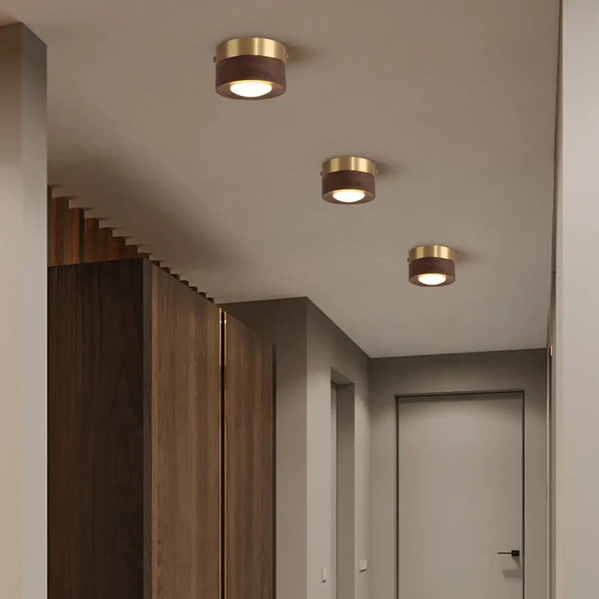 Plafonnier Bois et Laiton Minimaliste – Dosio