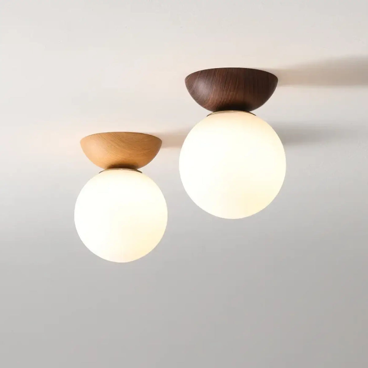 Plafonnier Bois et Globe en Verre – Rimis