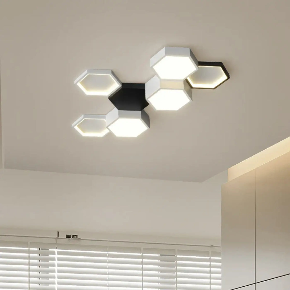 Plafonnier LED Hexagones Noir et Blanc – Rolan
